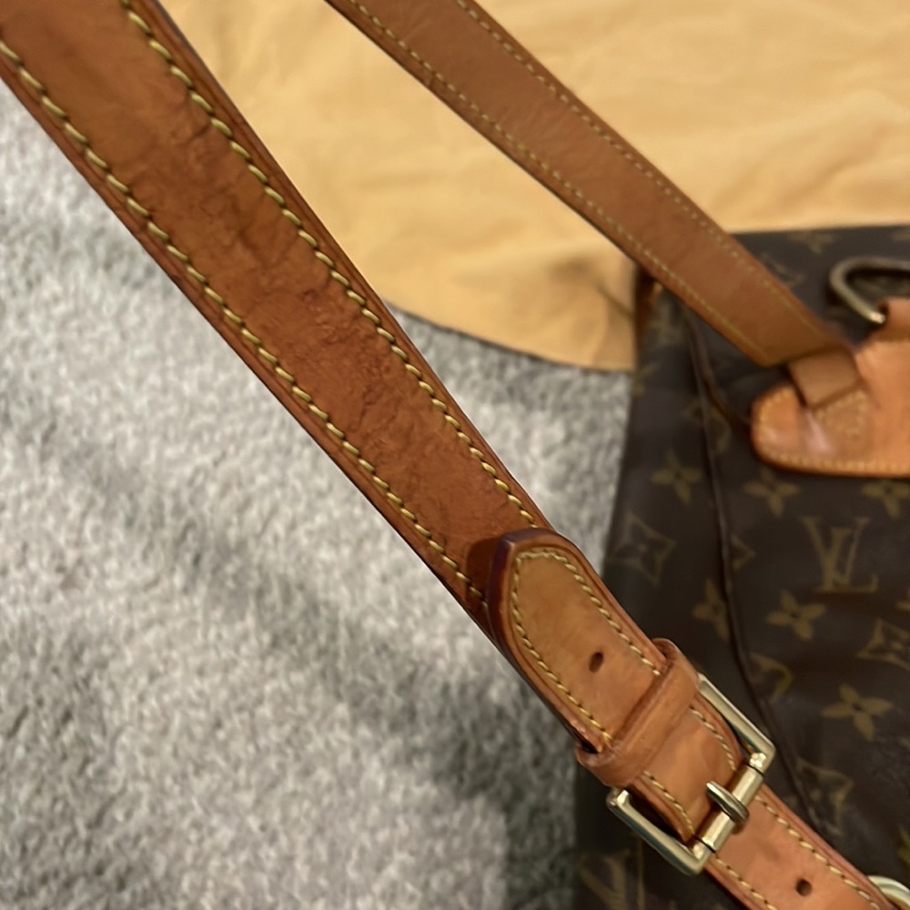 Louis Vuitton Montsouris MM backpack authentic - Picture 6 of 13